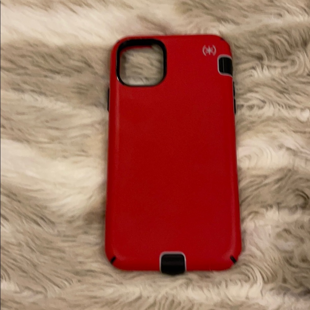 Speck Iphone 11 pro max case.